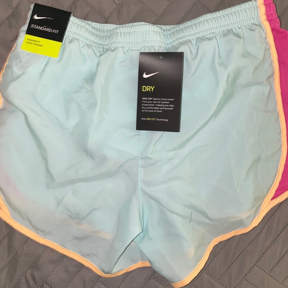 Nike Girl Shorts Size Large